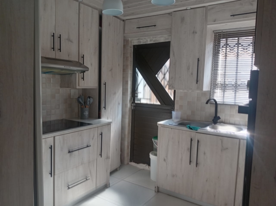 3 Bedroom Property for Sale in Kanana North West
